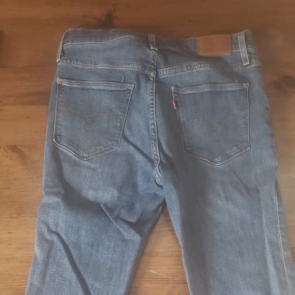 Levi's | High Rise Straight Leg Jeans - Picture 3 of 5